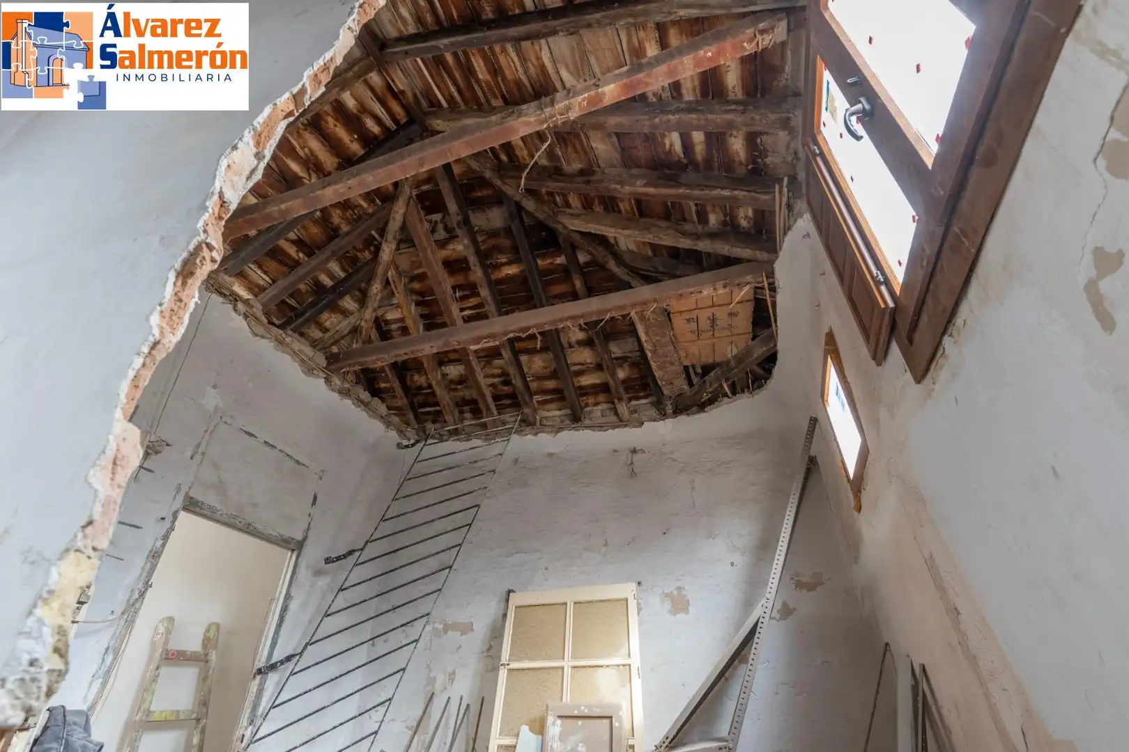 Attic for sale in MARQUES DE GERONA, Centro - Sagrario