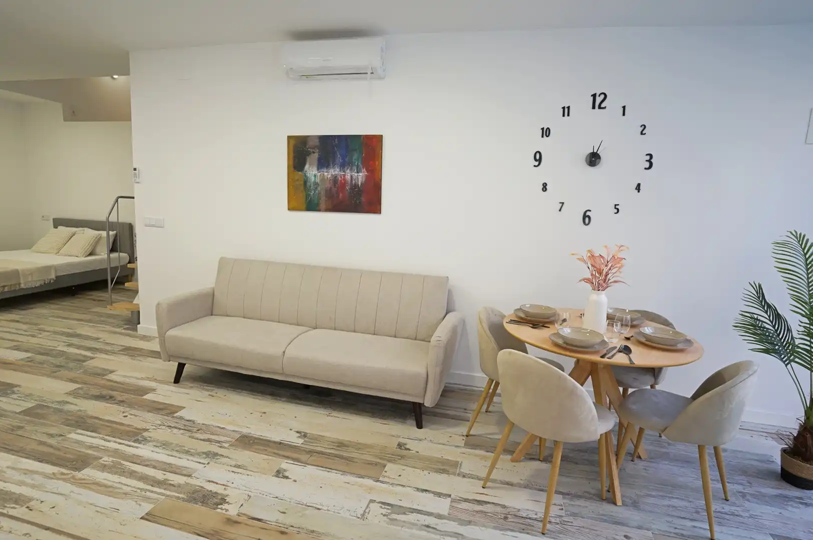 Living room of Study for sale in Valencia  with Air Conditioner