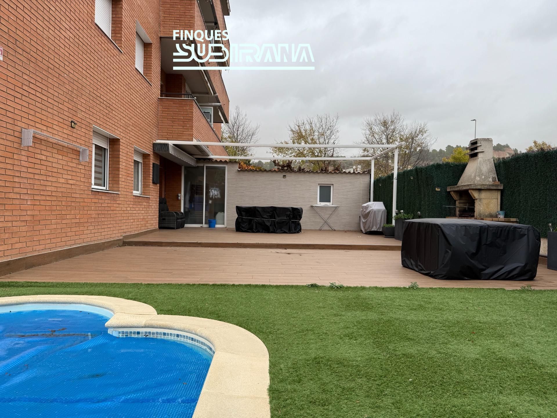 Piscina de Piso en venta en Igualada con Calefacción, Jardín privado y Parquet