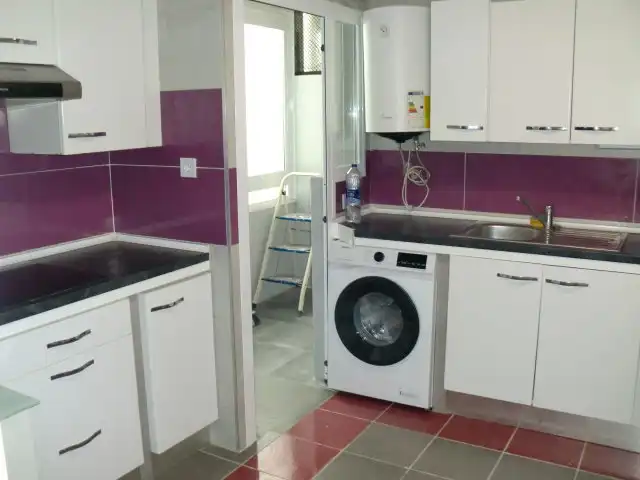 Cocina de Piso de alquiler en Torrent con Parquet, Horno y Lavadora