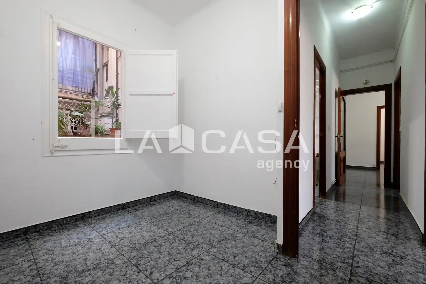 Flat for sale in Barcelona  with Heating and Terrace