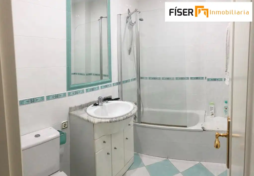 Bany de Casa o xalet en venda en Zafra amb Aire condicionat, Calefacció i Jardí privat