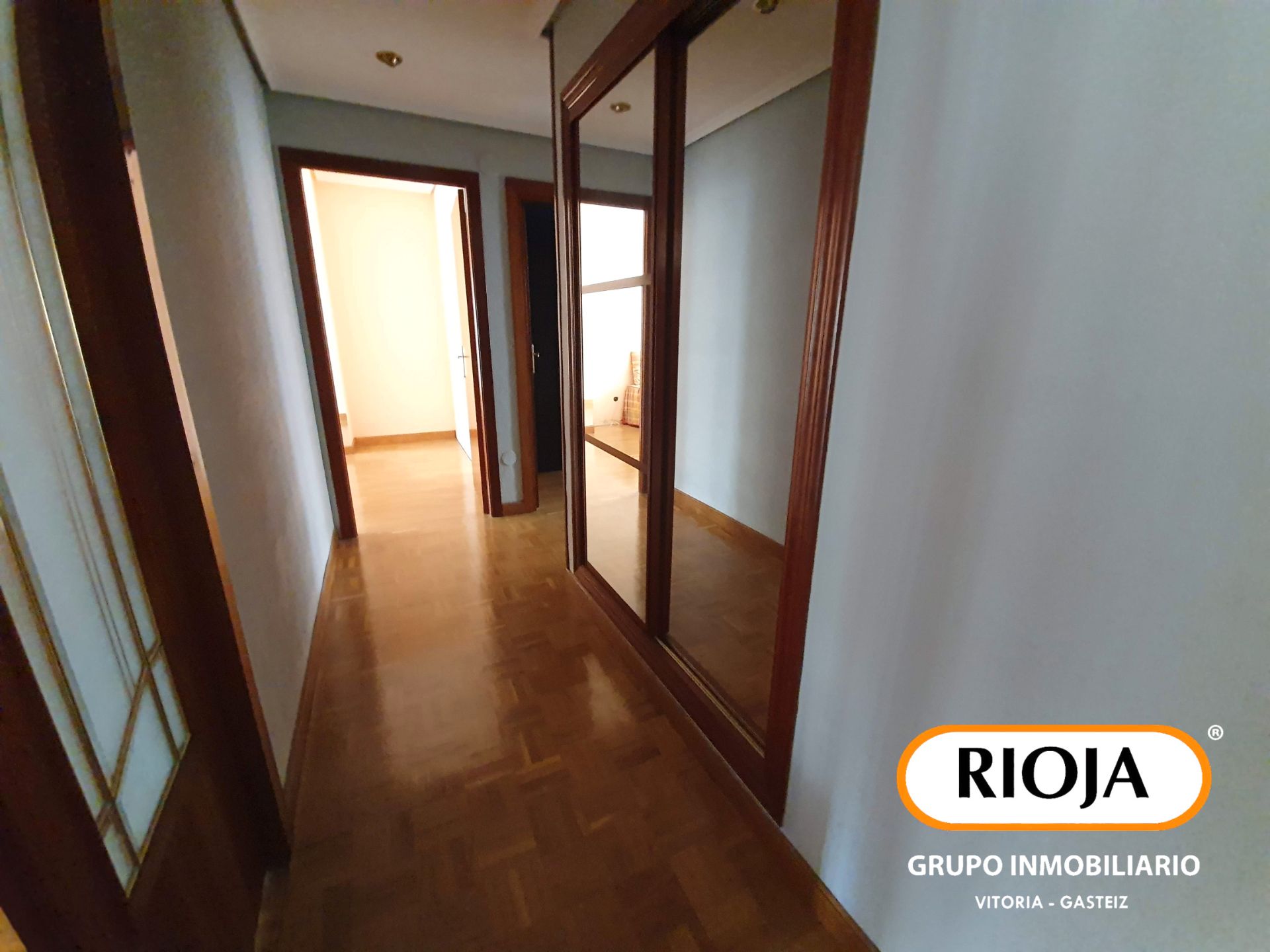 Bedroom of Flat for sale in Vitoria - Gasteiz  with Heating, Terrace and Storage room