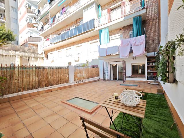 Piso en Venta en Carrer del Telègraf en El Guinardó