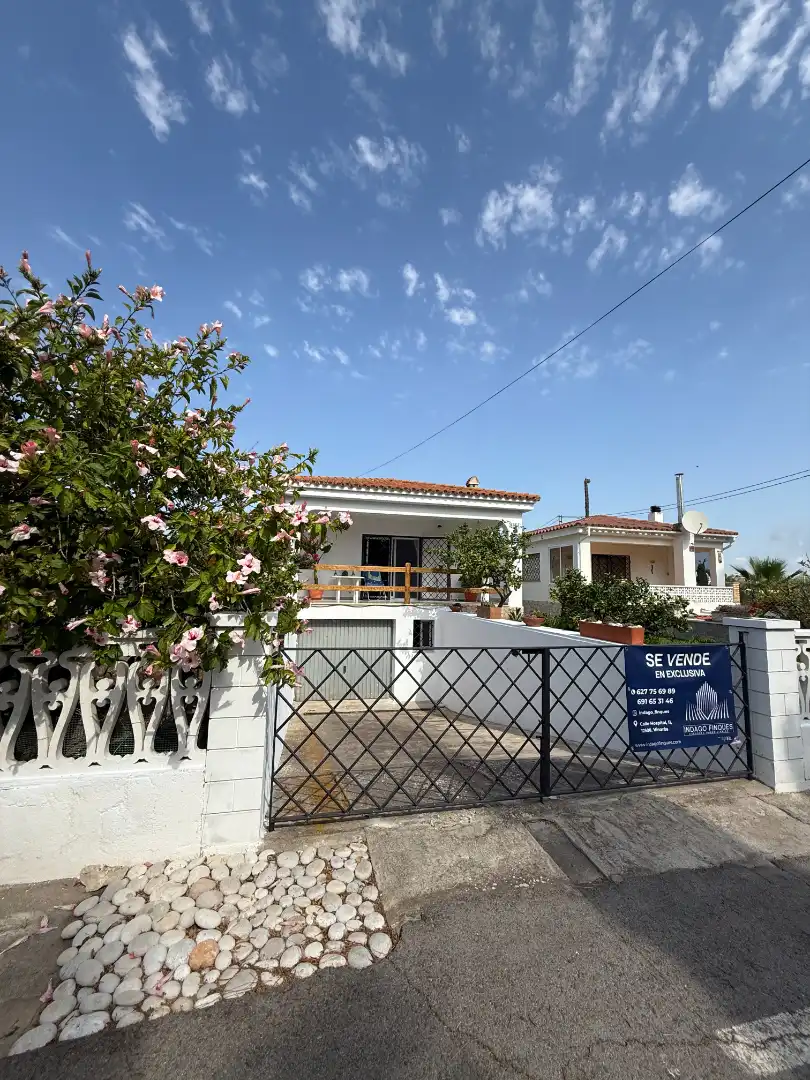 Vista exterior de Casa o chalet en venta en Vinaròs con Aire acondicionado, Calefacción y Jardín privado