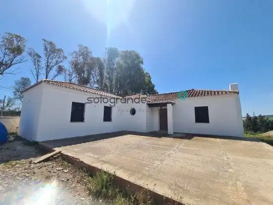 Exterior view of Country homes for sale in Sotogrande  with Heating, Private garden and Swimming Pool