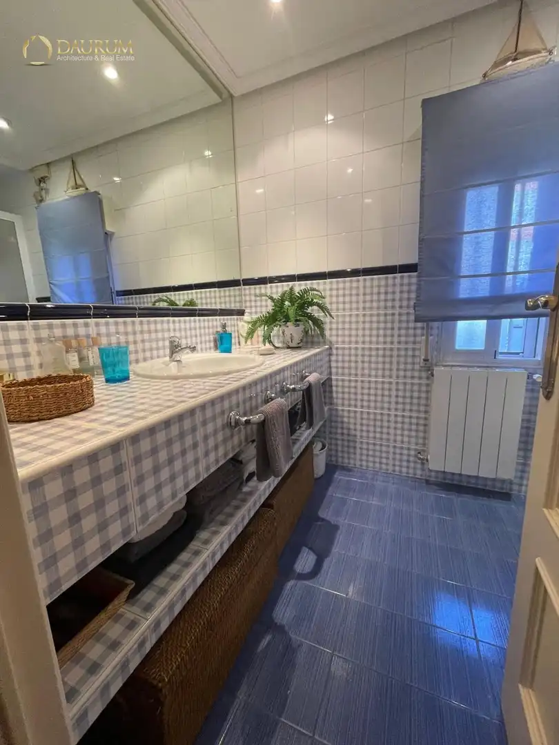 Baño de Piso en venta en Madrid con Aire acondicionado, Calefacción y Amueblado