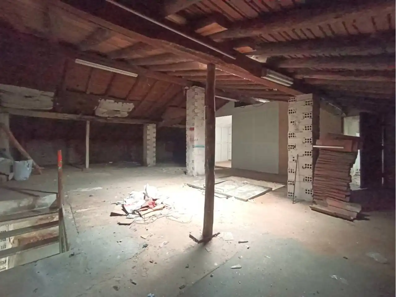 Commercial properties for sale in Burgos