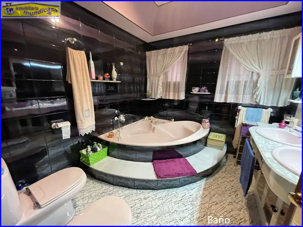 Baño de Casa o chalet en venta en Murcia con Jardín privado, Terraza y Amueblado