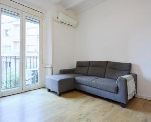 Sala d'estar de Apartament de lloguer en  Barcelona Capital amb Aire condicionat, Moblat i Forn