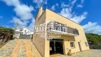 Vista exterior de Casa o xalet en venda en Mataró amb Aire condicionat, Terrassa i Piscina