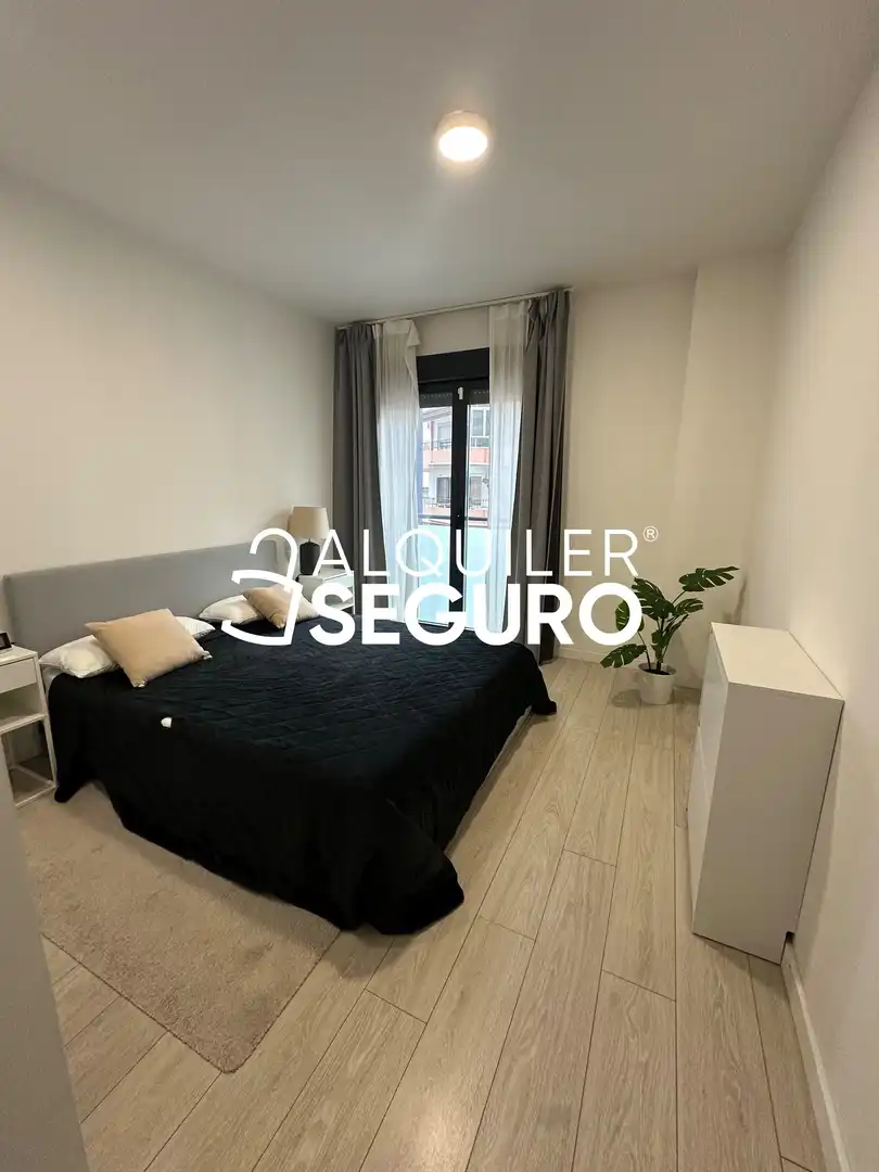 Schlafzimmer von Wohnung zur Miete in Centro
