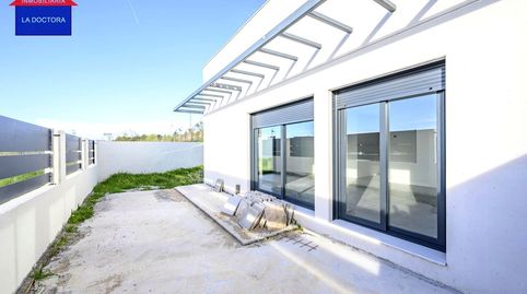 Foto 2 de Casa adosada en venta en Doñana, Villamantilla, Madrid