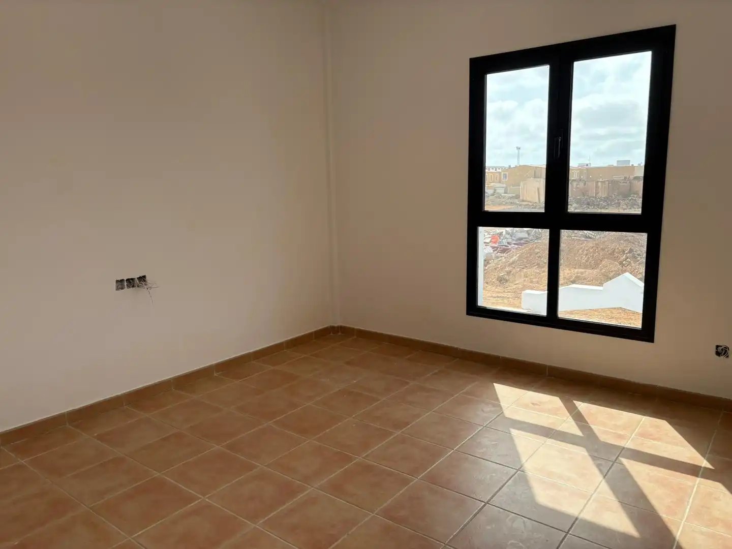 Dormitori de Casa adosada en venda en La Oliva amb Jardí privat