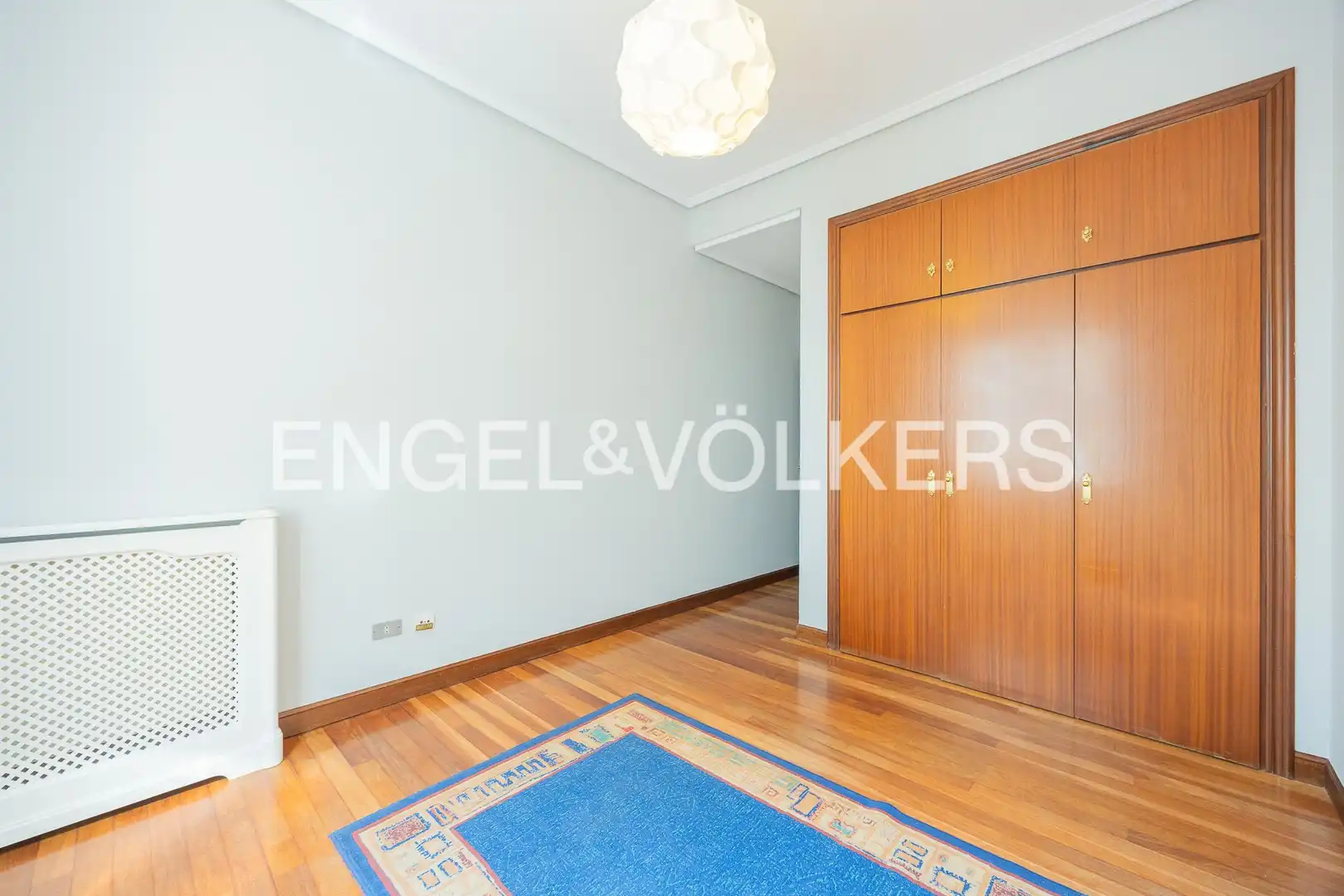Esszimmer von Wohnung zum Verkauf in Bilbao  mit Heizung, Parkett und Balkon