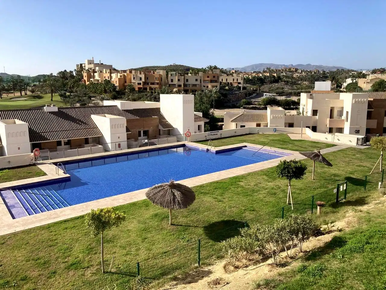 Wohnung zur Miete in Del Mulhacén, Golf Valle Este