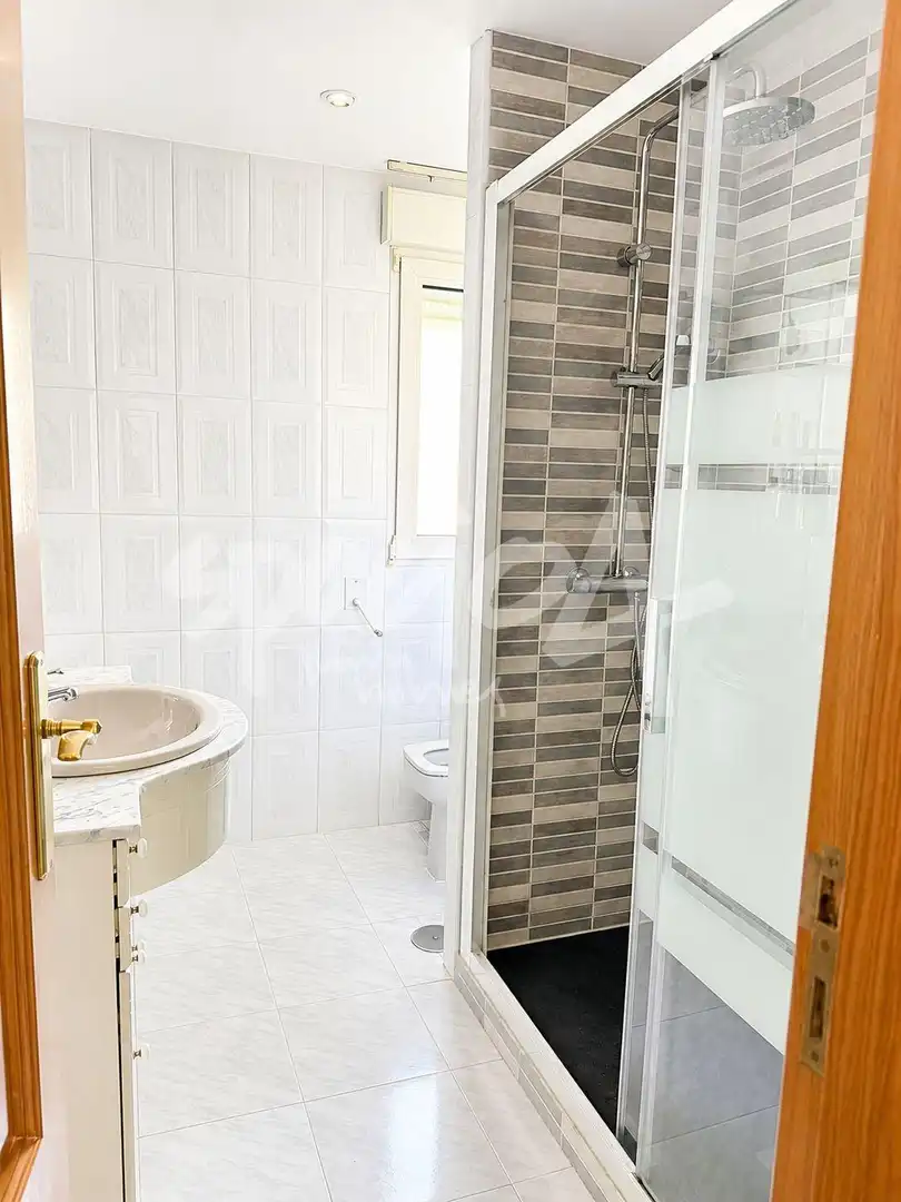 Bathroom of Houses for sale in San Lorenzo de El Escorial  with Community pool