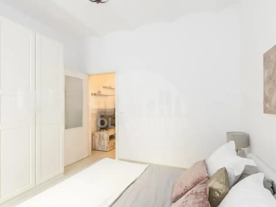 Habitación de Piso en venta en Barcelona con Terraza, Amueblado y Balcón