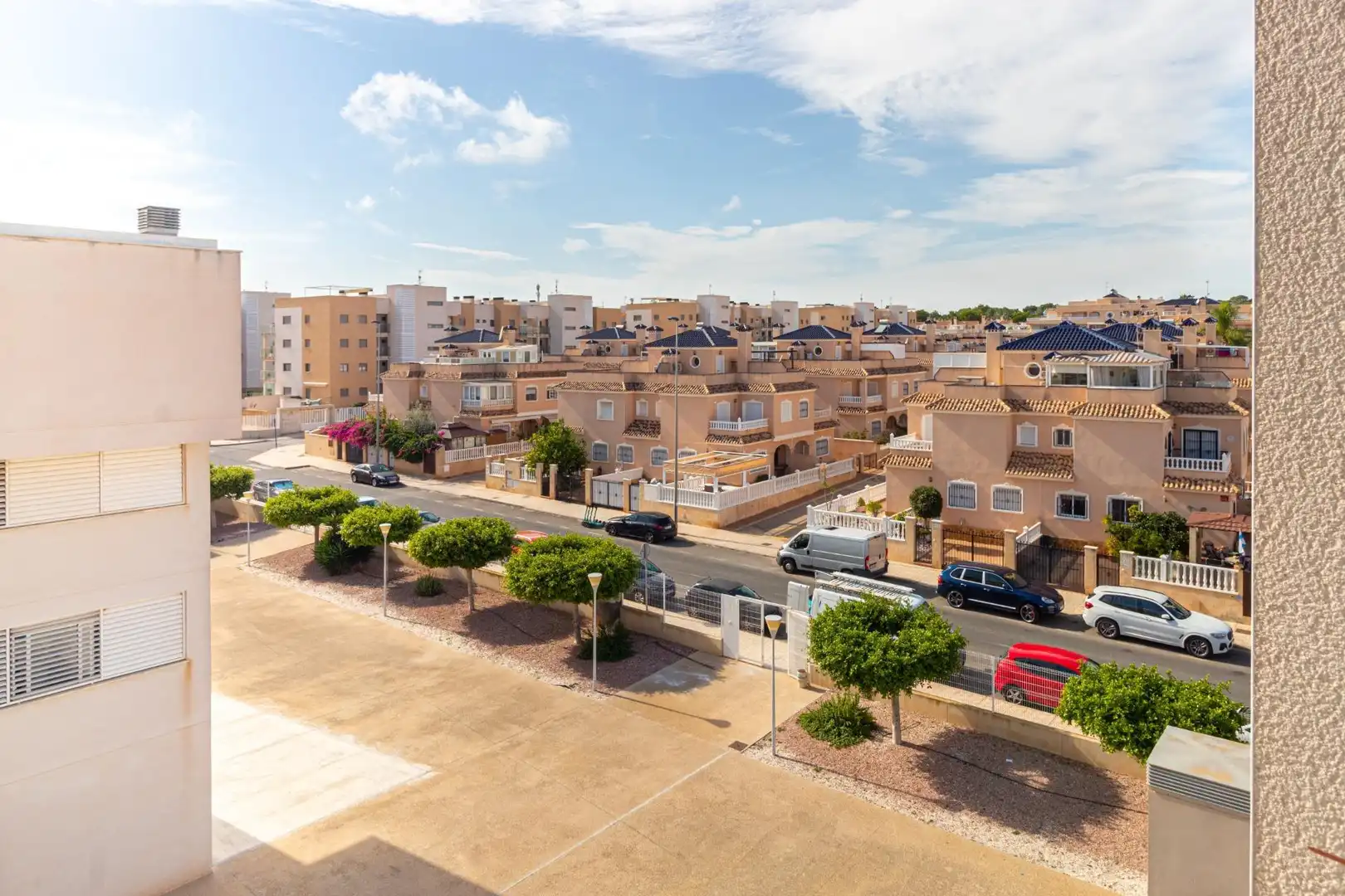 Vista exterior de Apartamento en venta en Orihuela con Aire acondicionado, Terraza y Amueblado