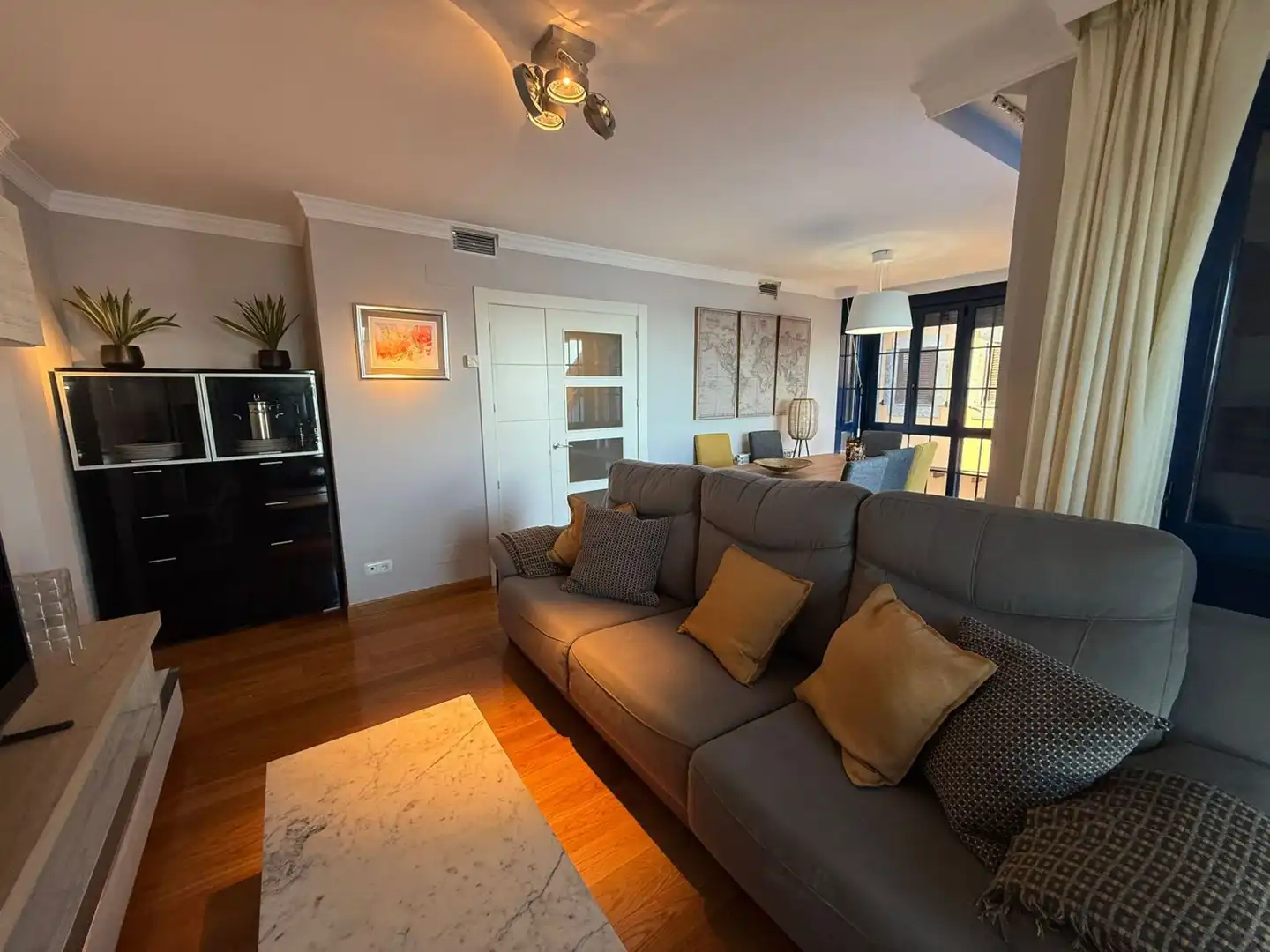 Sala de estar de Piso en venta en Noja con Calefacción, Terraza y Balcón