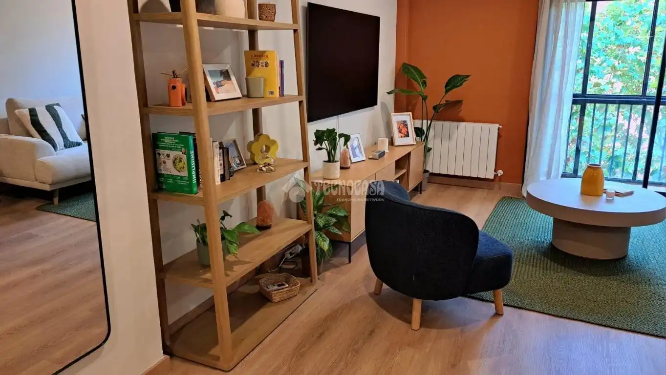 Sala d'estar de Pis en venda en Madrid amb Aire condicionat, Terrassa i Balcó