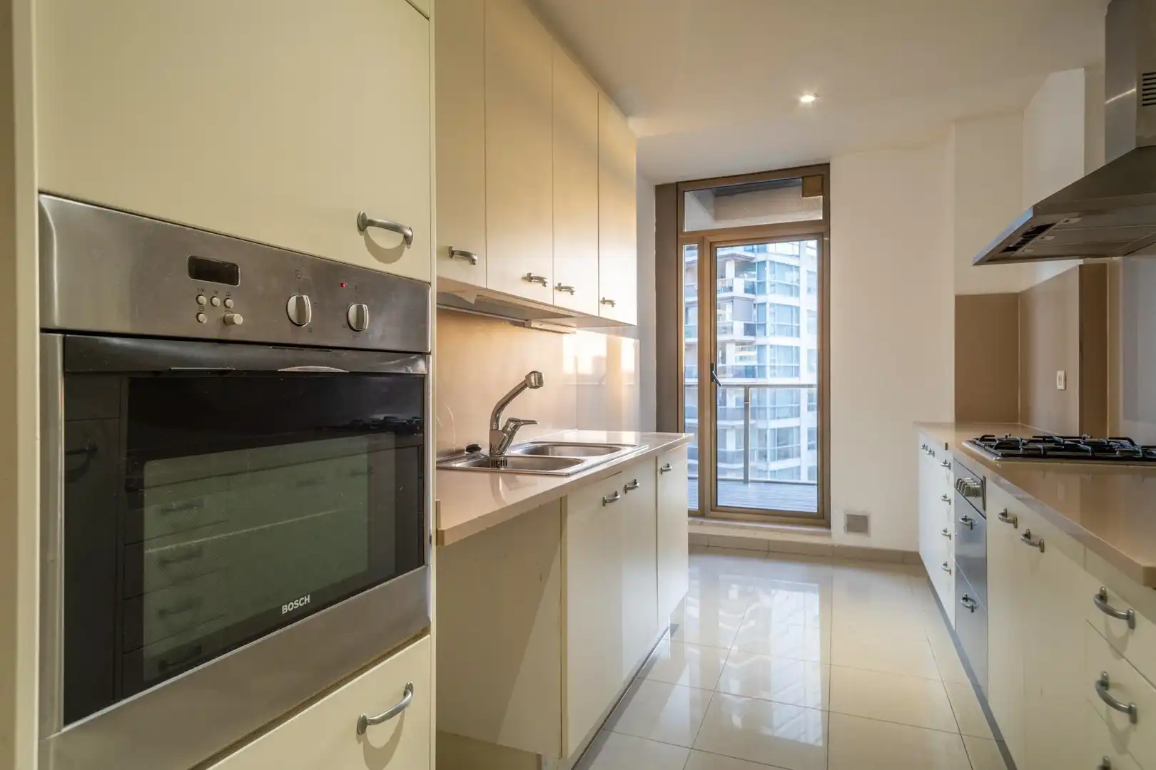 Küche von Wohnung zum Verkauf in Barcelona mit Klimaanlage, Heizung und Terrasse
