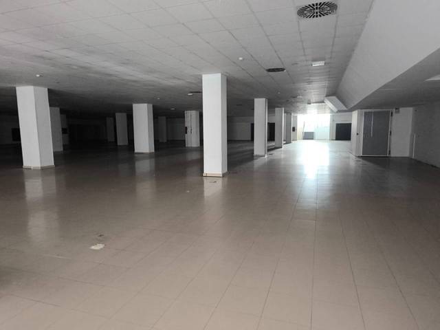 Local comercial en Venta en Avenida España en Arco Norte - Avda. España