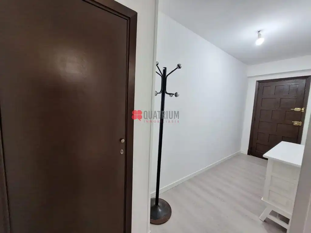 Bedroom of Flat for rent in Santiago de Compostela   with Heating and Furnished