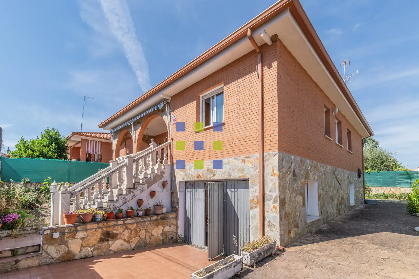 Außenansicht von Haus oder Chalet zum Verkauf in Méntrida mit Heizung, Privatgarten und Terrasse