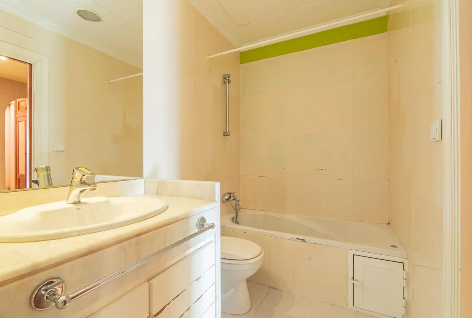 Baño de Dúplex en venta en Elche / Elx con Aire acondicionado, Calefacción y Trastero