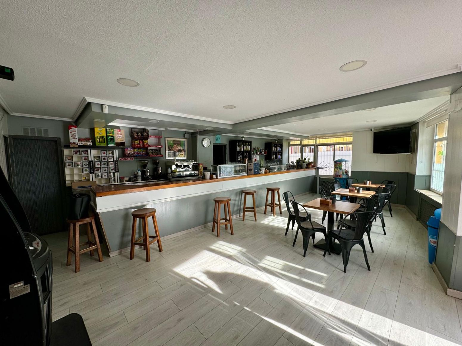 Premises for sale in Grijota  with Terrace