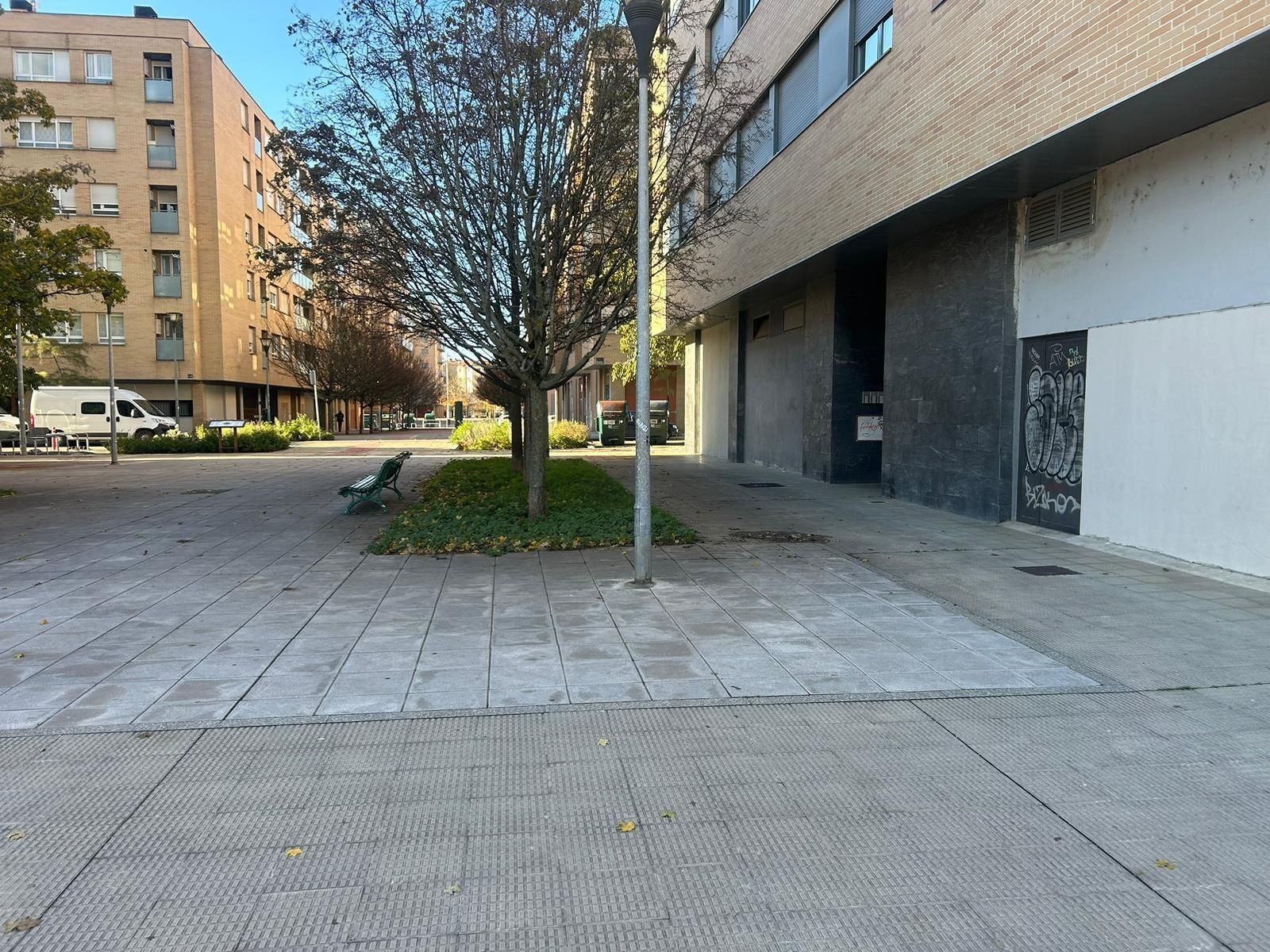 Local de lloguer a Calle CARMEN BAROJA NESSI, 12, Rochapea
