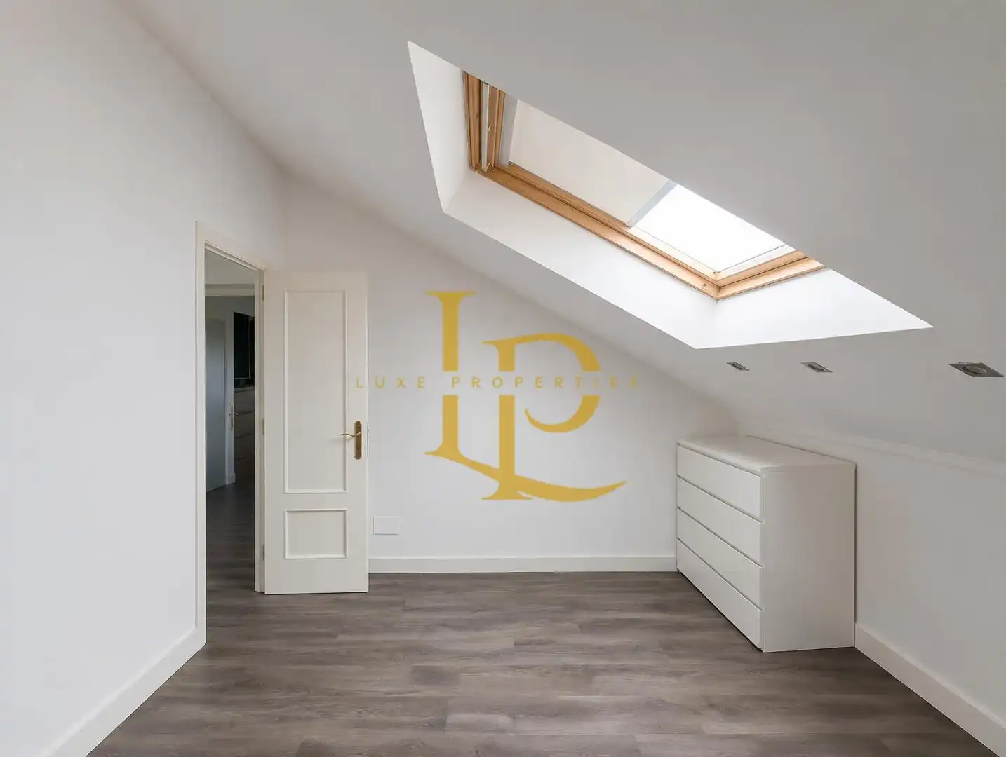 Sala de estar de Casa o chalet en venta en El Casar con Aire acondicionado, Jardín privado y Terraza