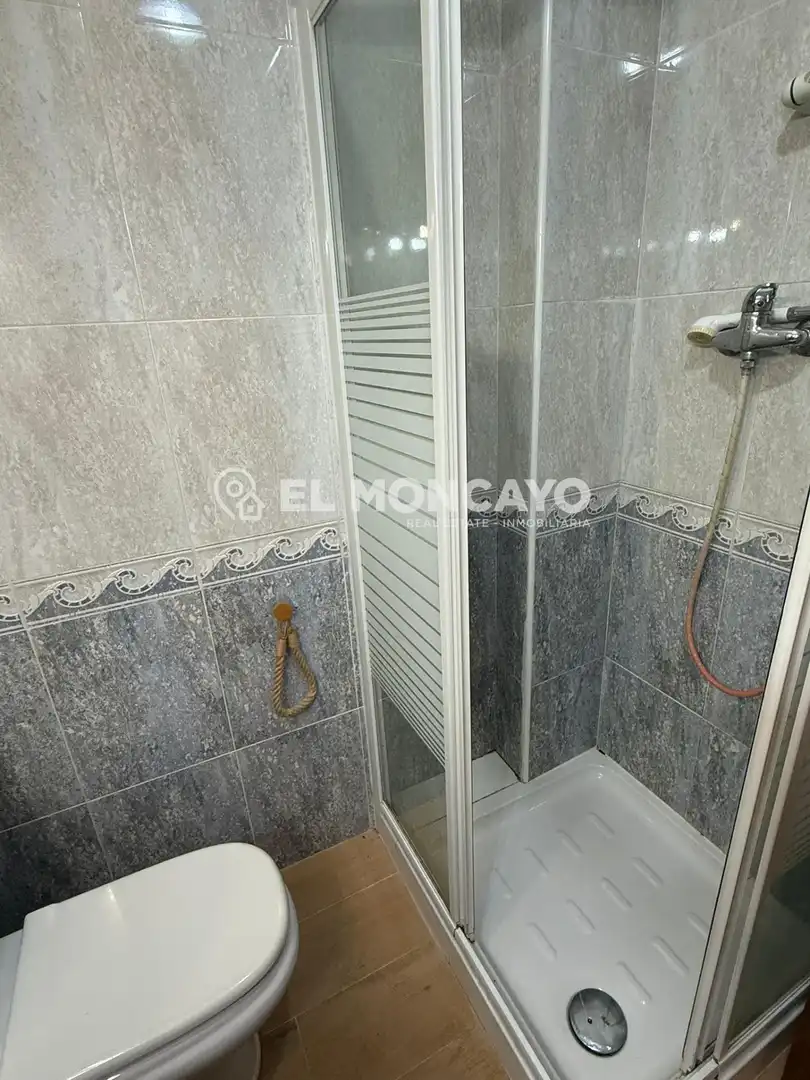 Baño de Apartamento en venta en San Miguel de Salinas con Aire acondicionado, Calefacción y Terraza