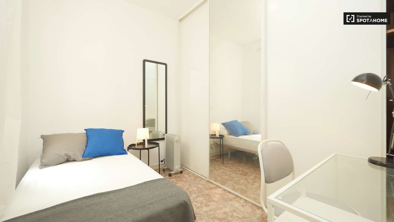 Flat to share in Barri de les Corts