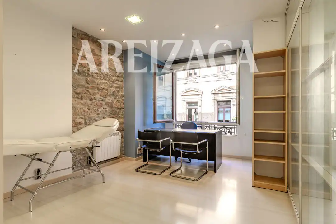 Office for rent in Donostia - San Sebastián   with Heating