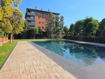 Pis amb piscina en venda a Arxiu