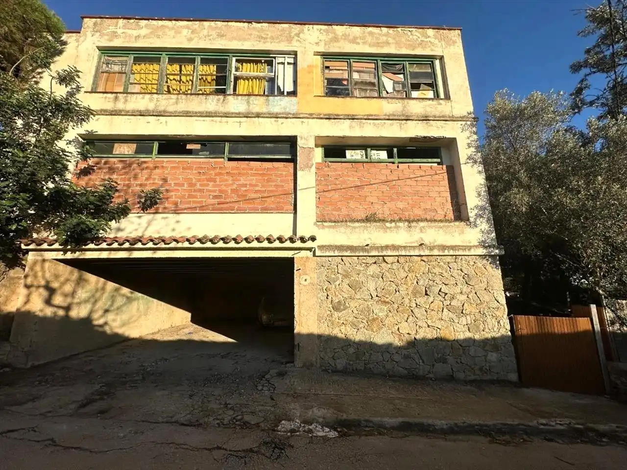 Vista exterior de Edificio en venta en Arenys de Mar