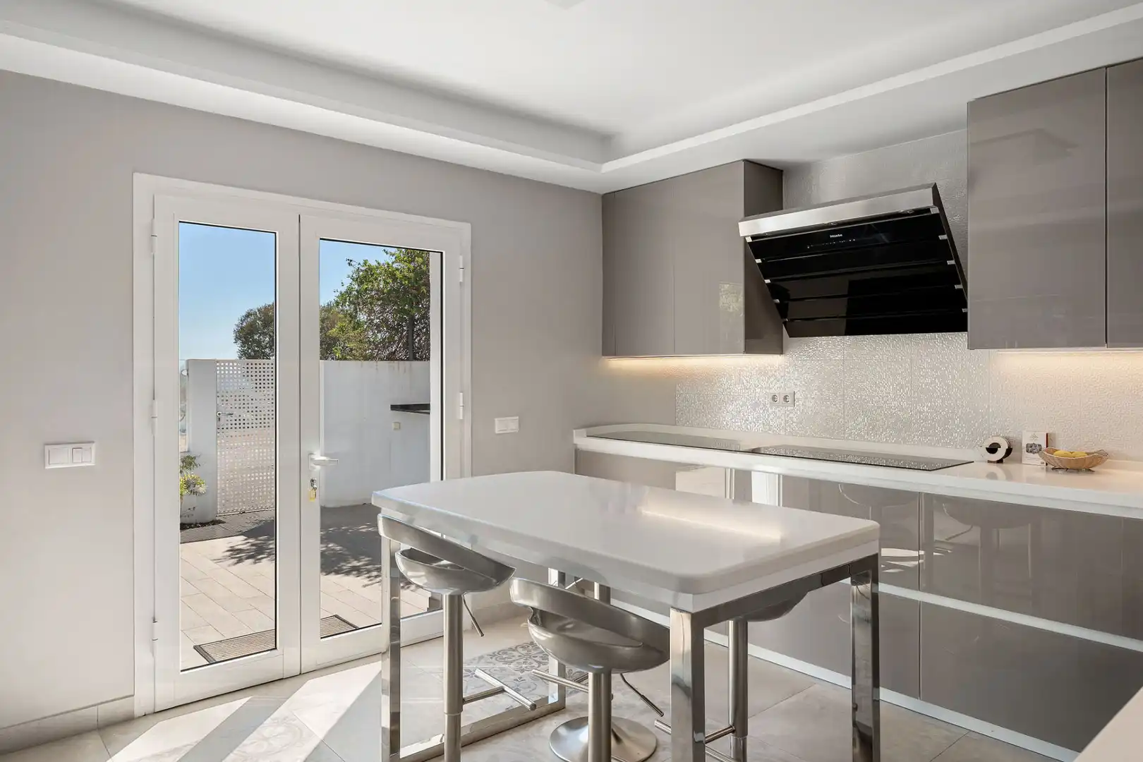 Haus mit Terrasse zum Verkauf in Nueva Andalucía, imagen 9