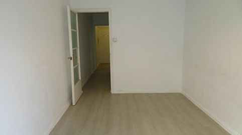 Foto 2 de Piso en venta en Calle Calabria, Sant Antoni, Barcelona Capital