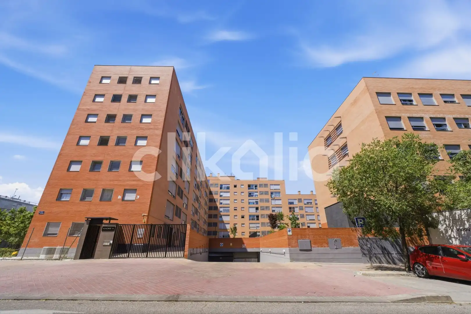 Vista exterior de Piso de alquiler en Madrid con Calefacción, Trastero y Piscina
