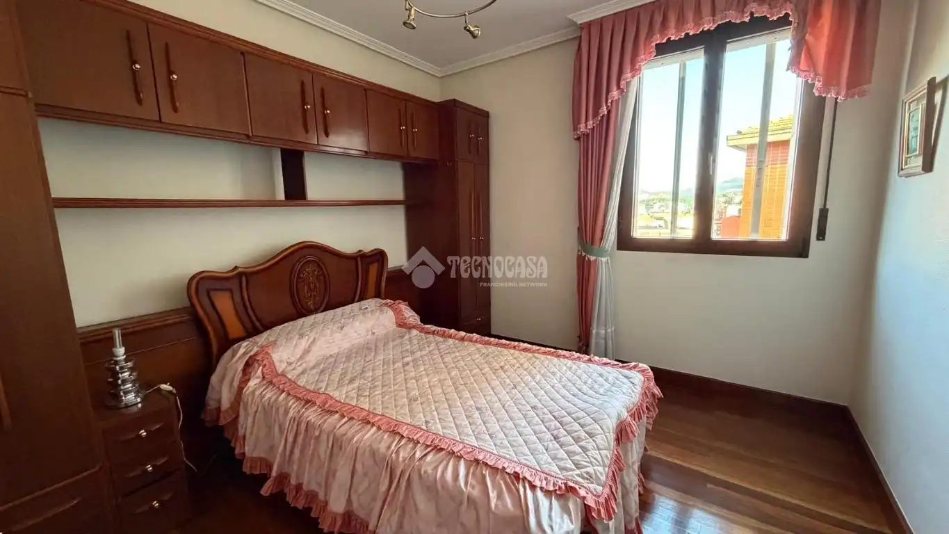 Habitación de Piso en venta en Bilbao  con Calefacción y Amueblado