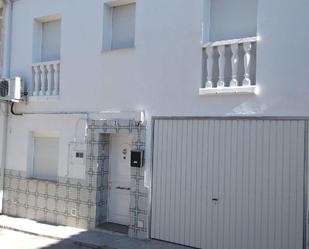 Vista exterior de Casa adosada en venda en Majadas amb Aire condicionat, Calefacció i Terrassa