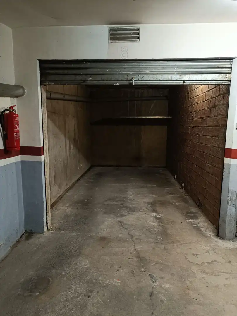 Einzelparkplatz zum Verkauf in Carrer Montserrat 1, imagen 10