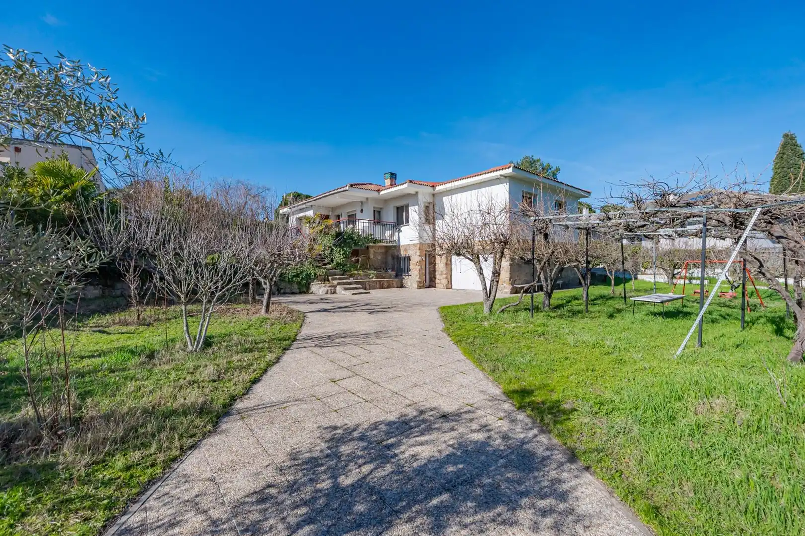 Vista exterior de Casa o chalet en venta en Tres Cantos con Calefacción, Jardín privado y Terraza