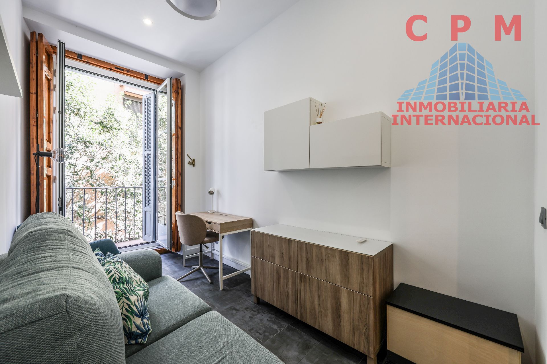 Bedroom of Flat to rent in  Madrid Capital  with Air Conditioner, Heating and Storage room