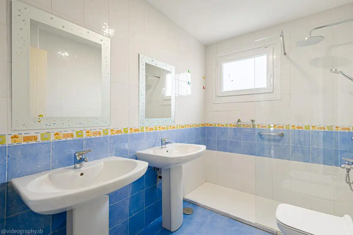 Baño de Casa adosada en venta en Collado Mediano con Calefacción, Jardín privado y Terraza