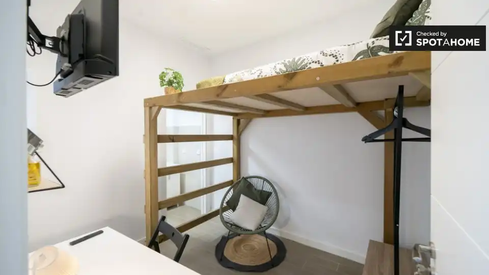 Habitación de Piso de alquiler en Torrent con Aire acondicionado, Calefacción y Amueblado