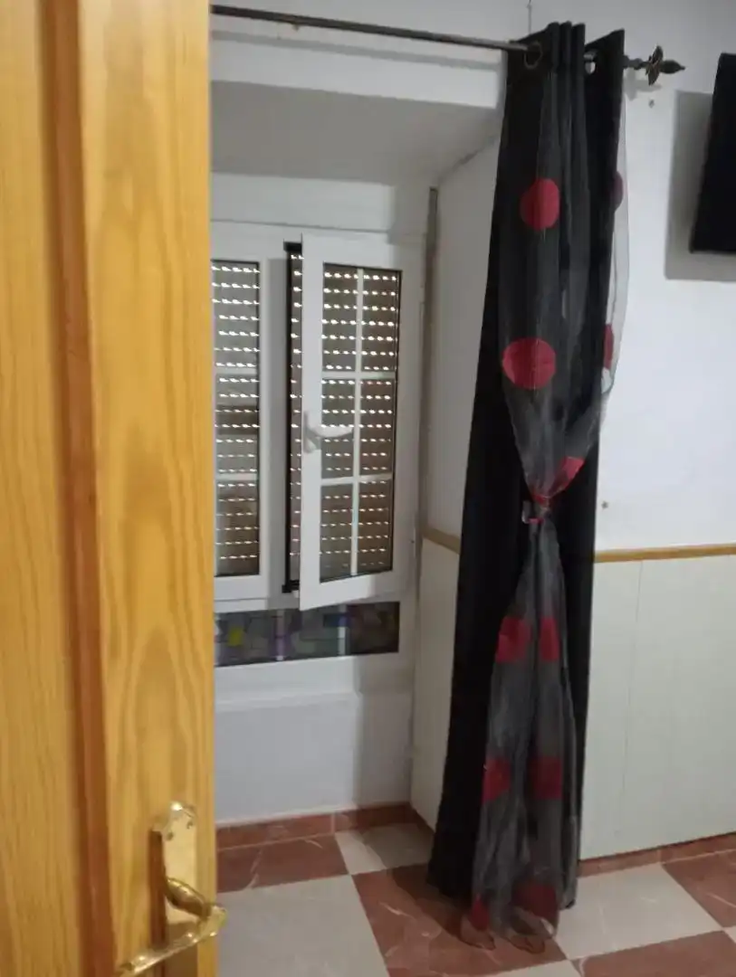 Habitación de Planta baja en venta en Benamaurel con Jardín privado, Trastero y Amueblado