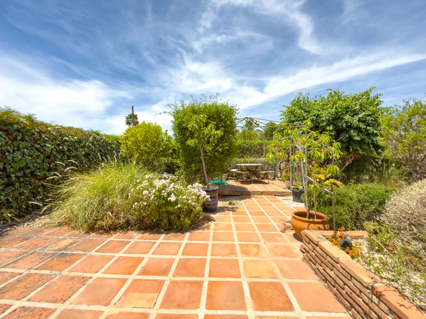 Jardín de Finca rústica en venta en Coín con Aire acondicionado, Trastero y Piscina